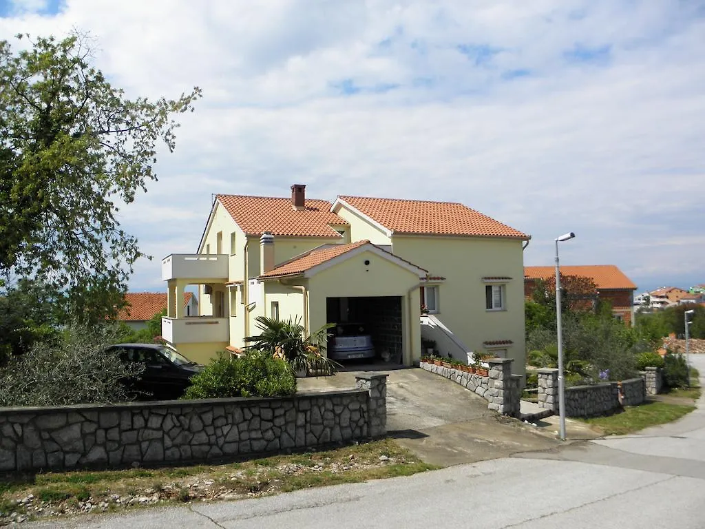 Apartments Njivice Bajcic Croazia